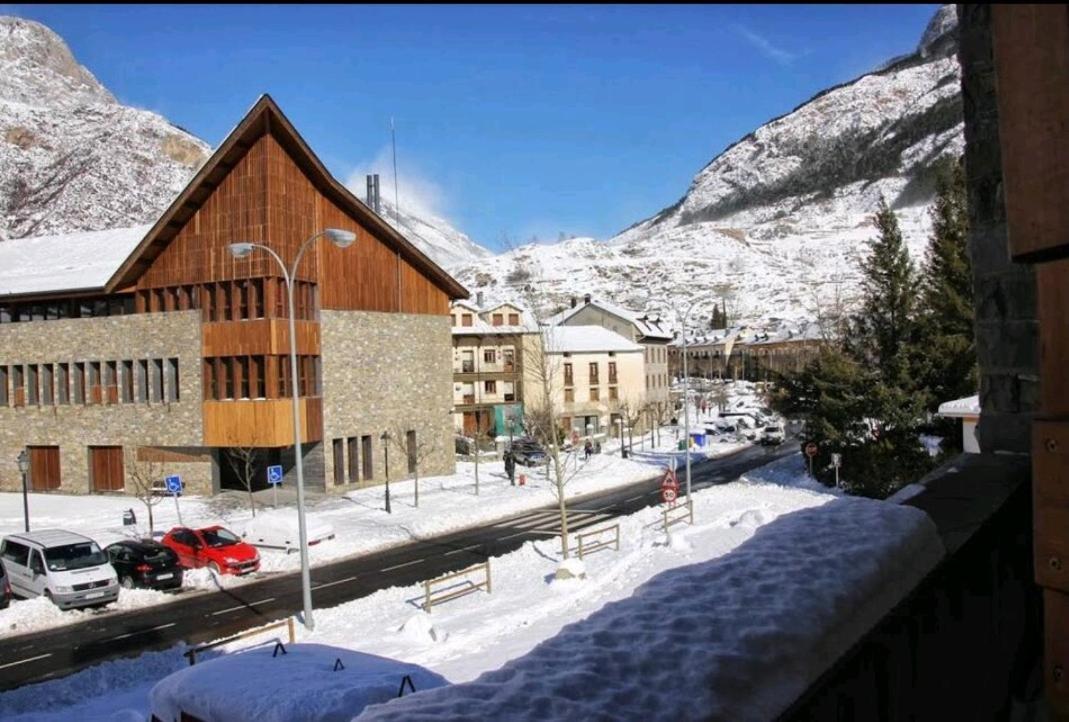 Апартаменты Check-In Casas Ibon Бенаске Экстерьер фото