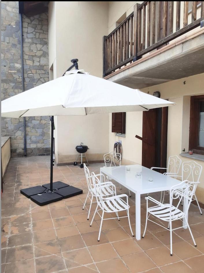 Апартаменты Check-In Casas Ibon Бенаске Экстерьер фото